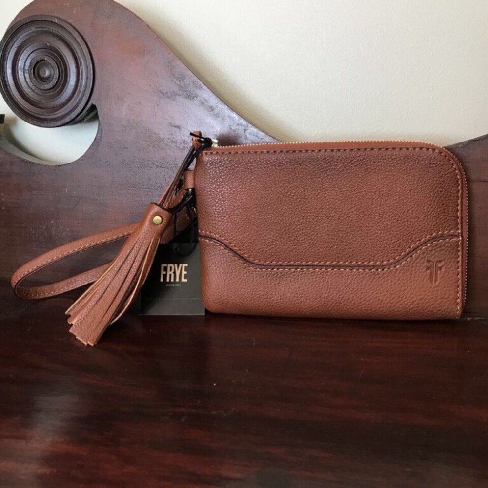 Frye Paige Cognac Leather Fringed Wristlet NWT - Picture 6 of 7